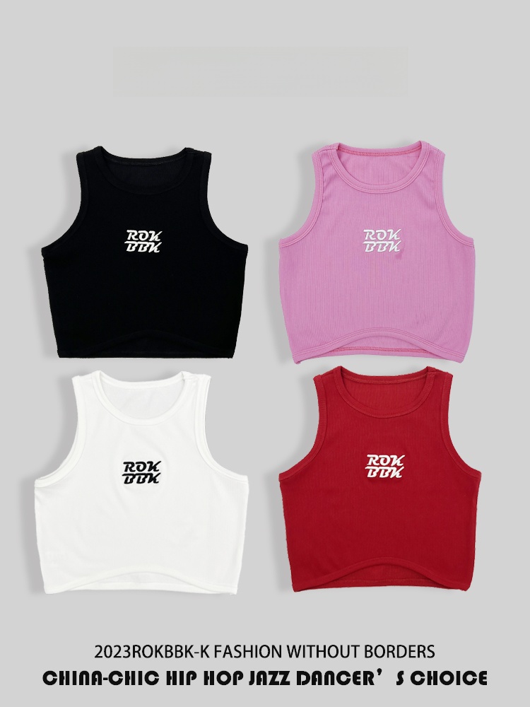 Streetwear Brand With K - Короткий спортивный кроп-топ ROKBBK-K: уличный стиль,